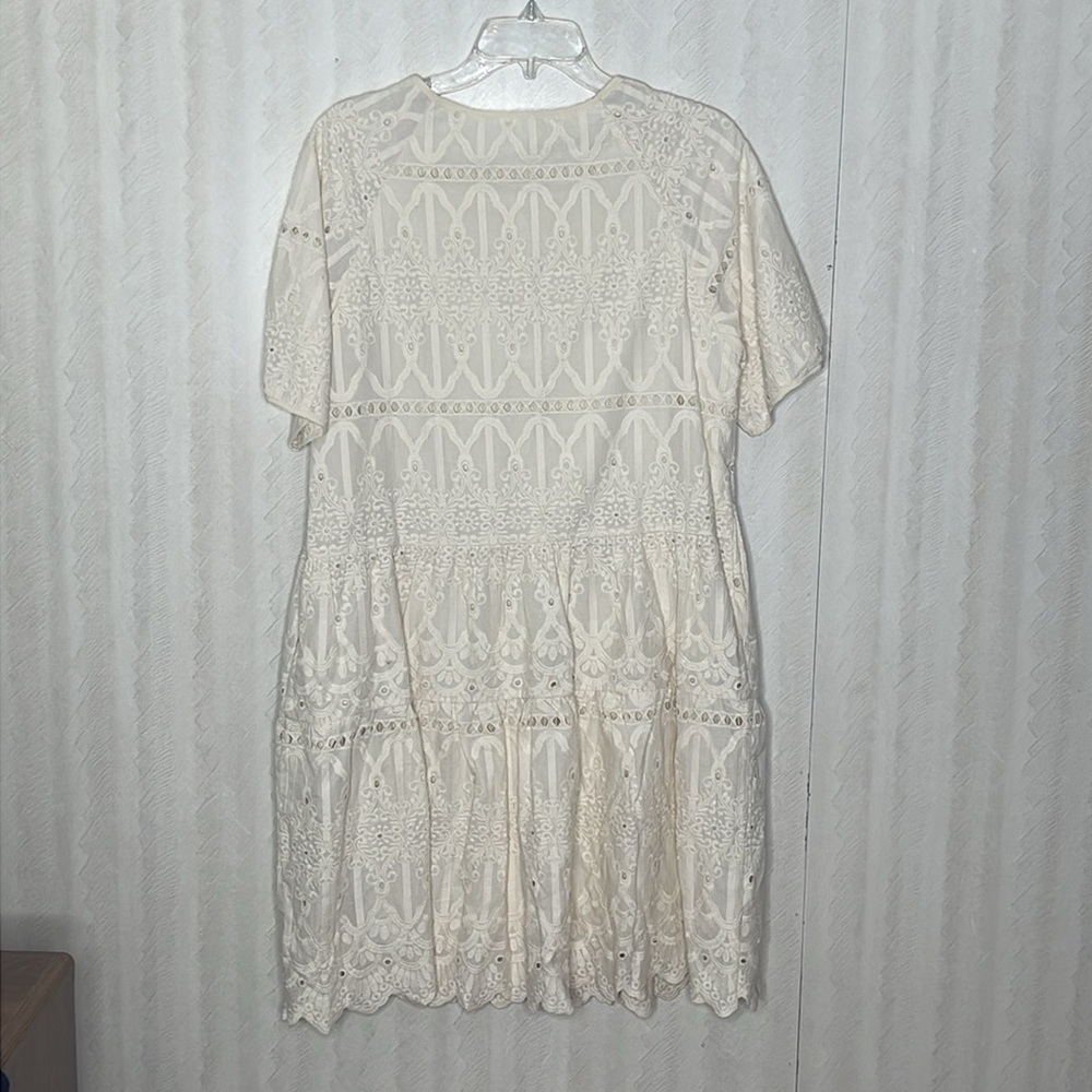 ❤️ 🆕 KSOEVR Classic Eyelet Dress Size S - Picture 3 of 3